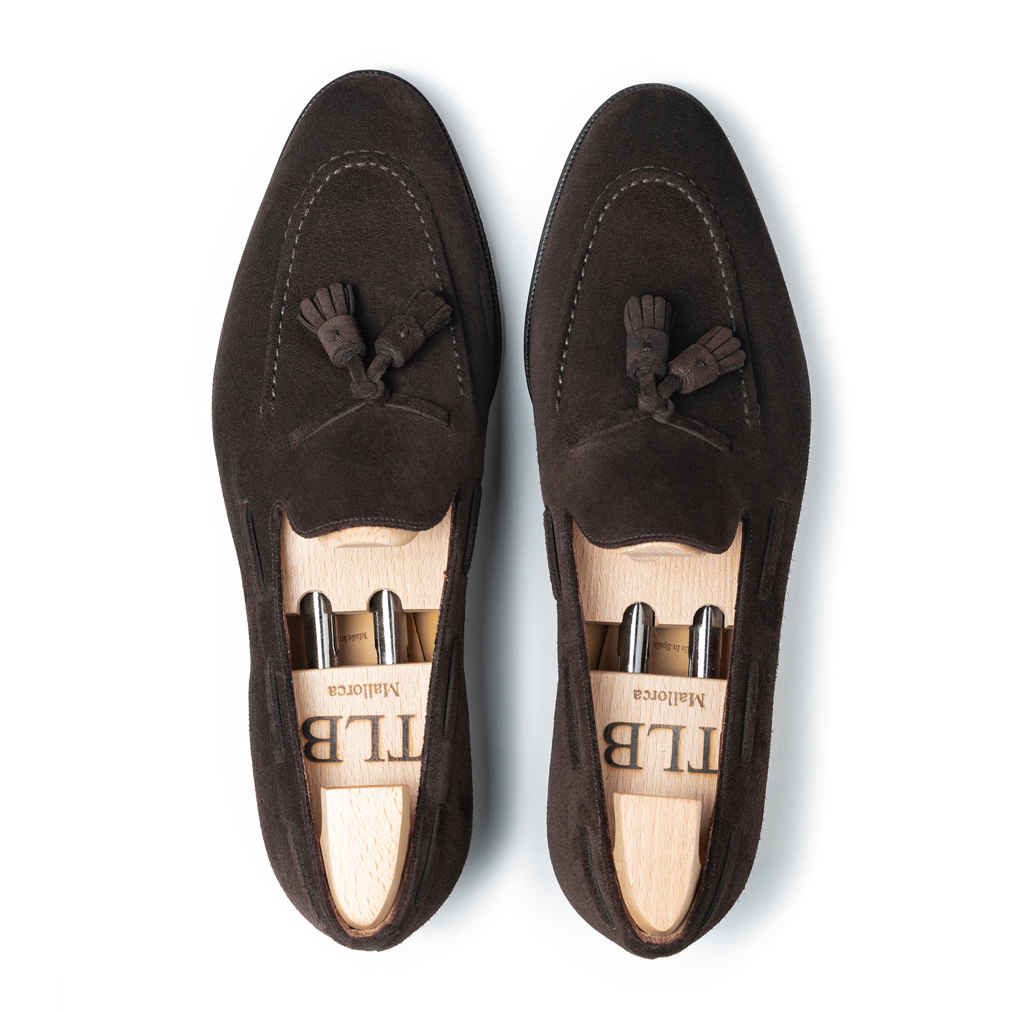 Black suede hotsell tassel loafers mens