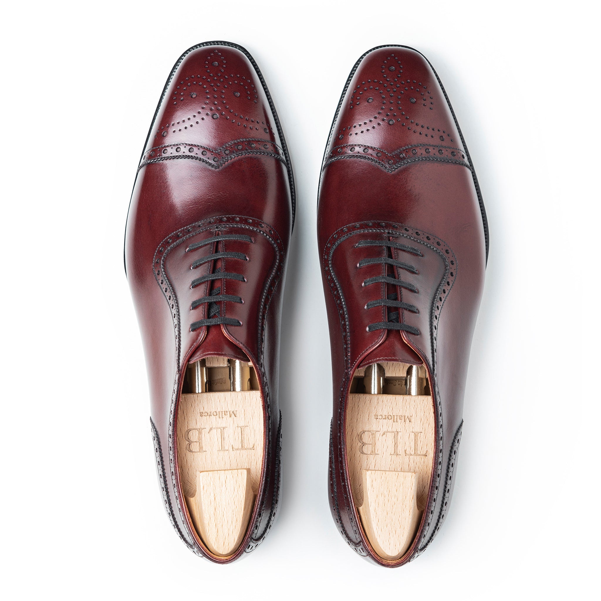 Burgundy shoes store for boys